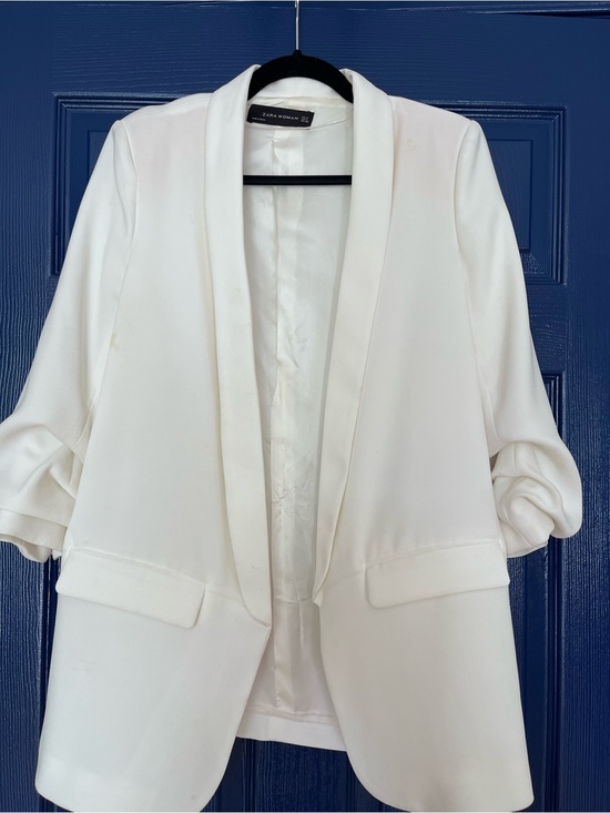 Zara Jackets & Blazers - Zara Cream Shawl Collar Blazer with Ruched Sleeves